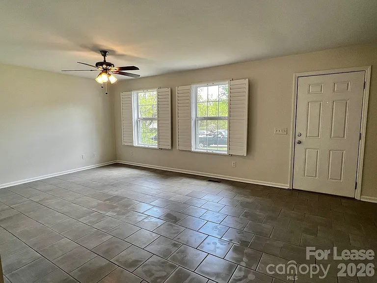 926 Polk St — Photo 16