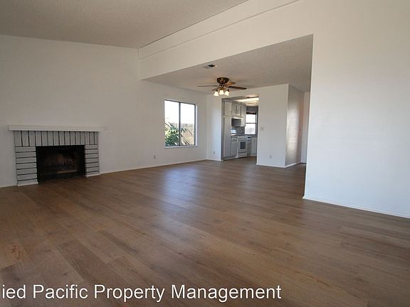 3rd image of 24637 Skyland Dr