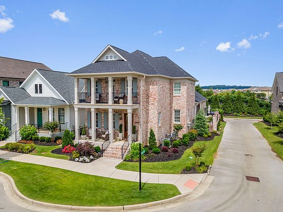3rd image of 7055 Arbury Way