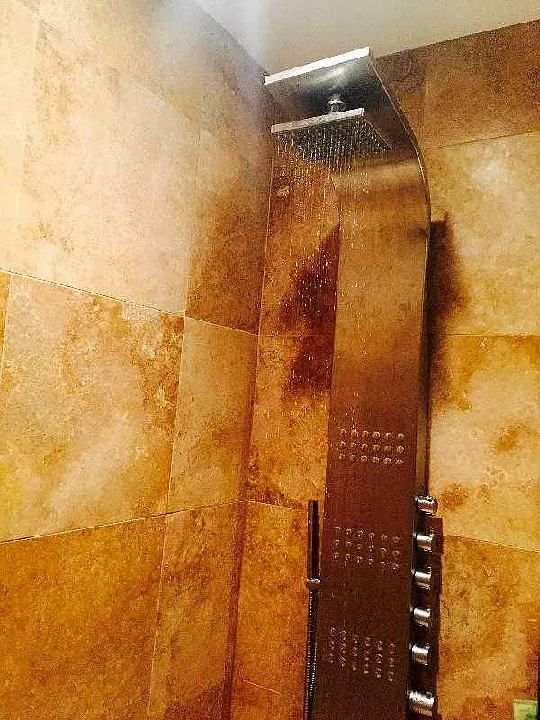 6 bed, 2.5 bath, $5,550 — Photo 4