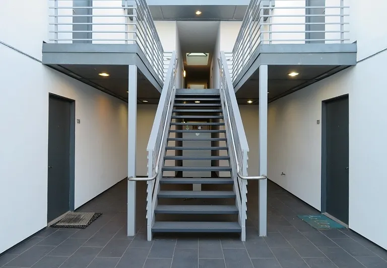 117 Pacific St. in Sant Monica - 1 block to the beach and Main St! — Photo 19