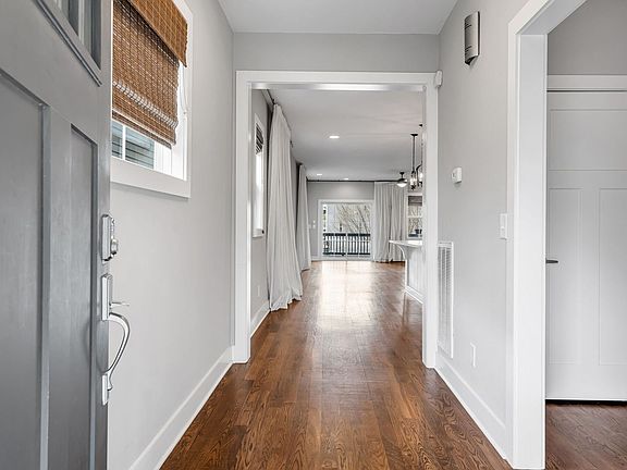 5th image of 509A Moore Ave