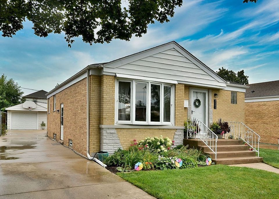 1st image of 4245 N Olcott Ave