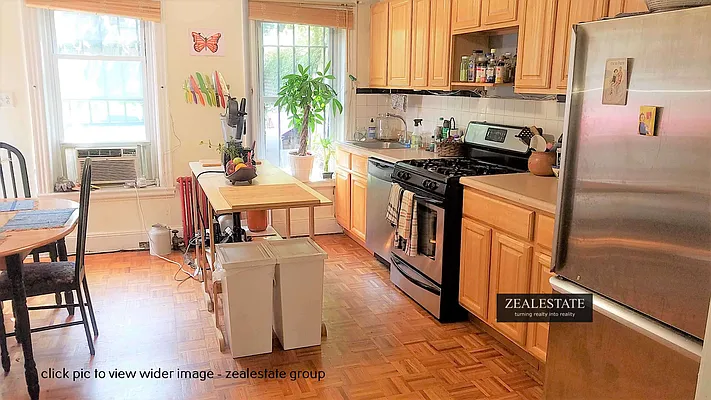 Rented by ZealEstate Group Inc | media 33
