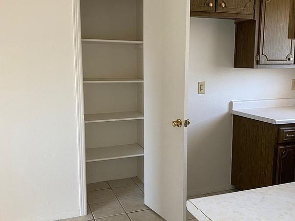 Kitchen pantry