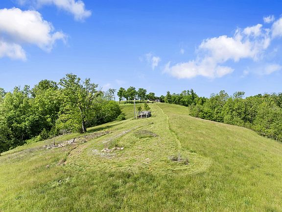 4th image of 2771 Baker Ridge Rd