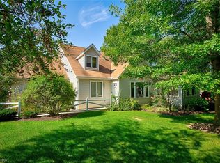 692 Hunters Trl #142, Akron, OH 44313