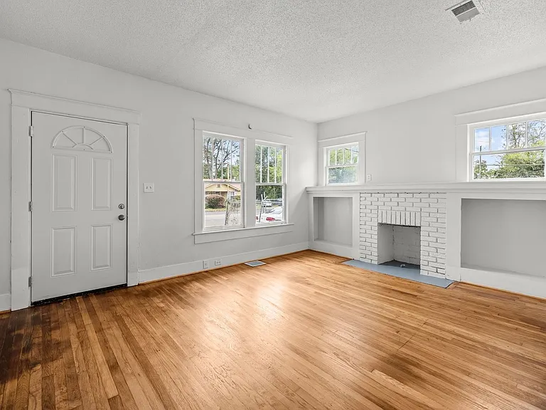 1609 Jefferson Ave S #W — Photo 4