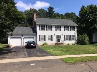 98 Country Club Dr, Windsor, CT 06095