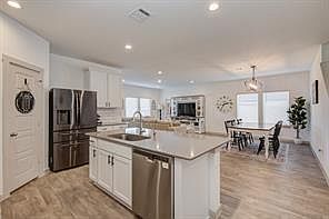5th image of 327 John House Ln