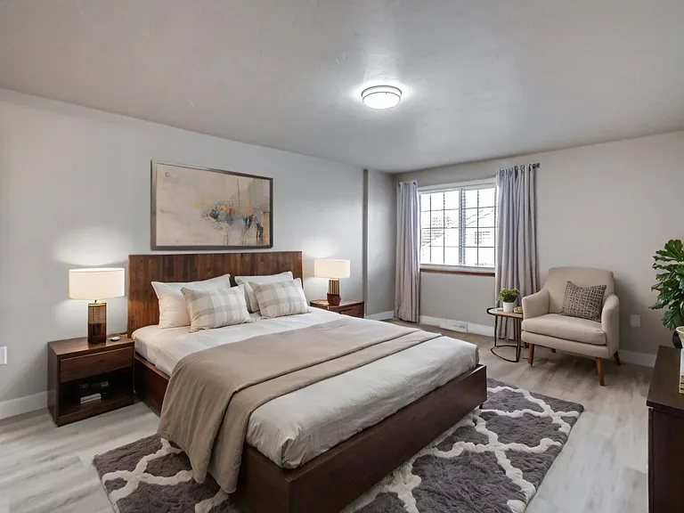 Meadow View East — Photo 97