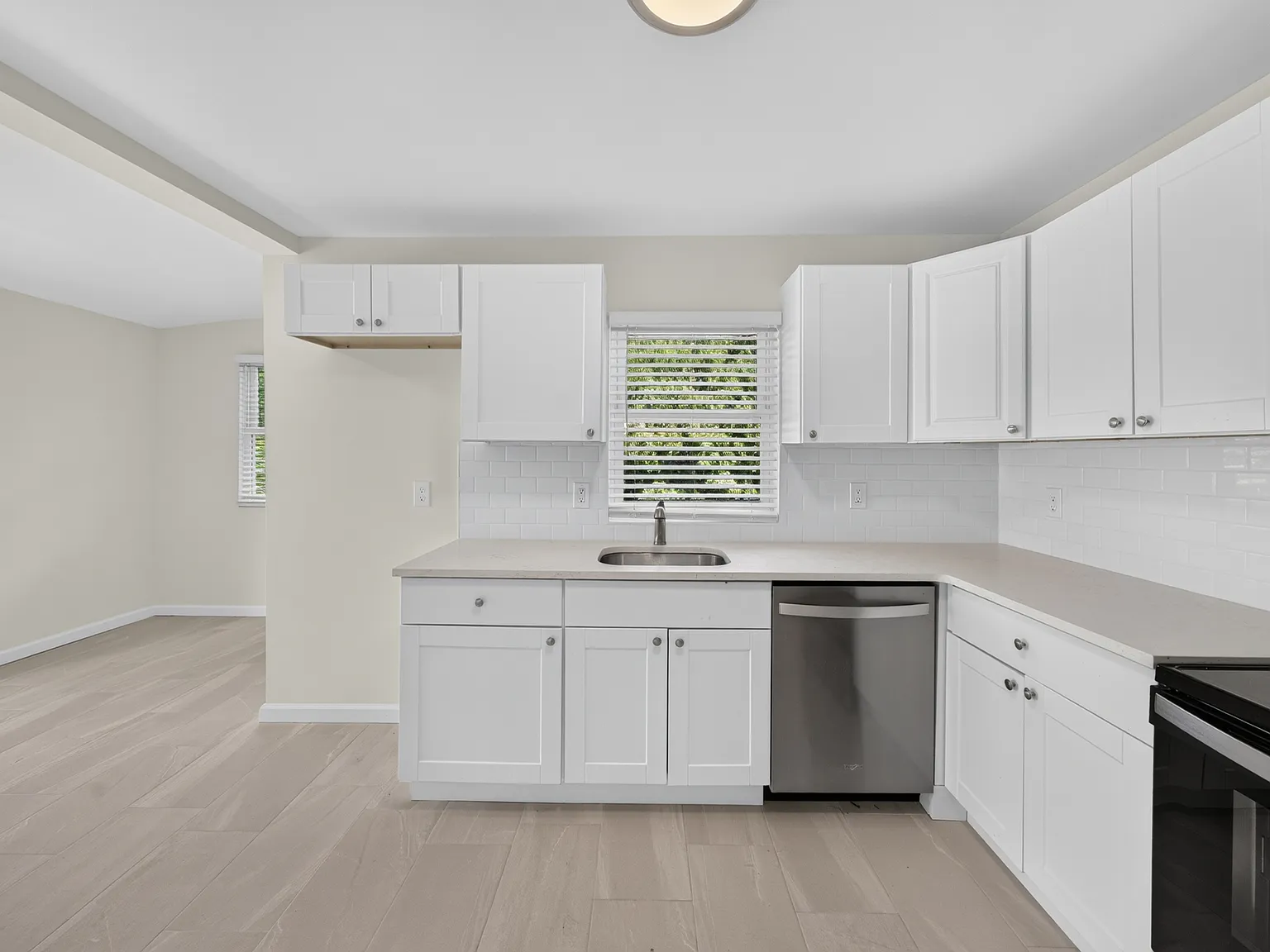 4 bed, 1248 sqft, $4,500 — Photo 4