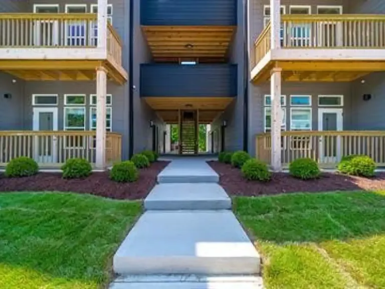 The Savrielle at Woodland Park — Photo 13