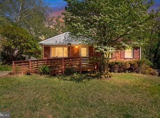 13911 Lynhurst Dr, Woodbridge, VA 22193