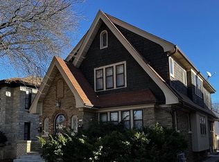 3256 N 54th St, Milwaukee, WI 53216