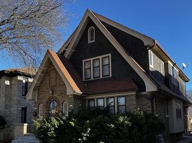 3256 N 54th St, Milwaukee, WI