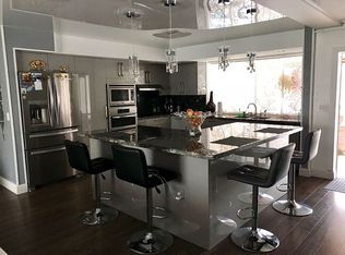 725 S Highland Dr, Hollywood, FL 33021