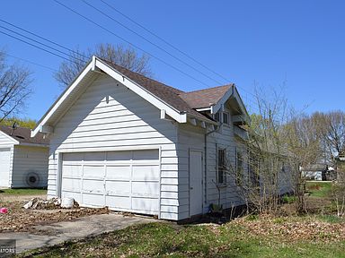 300 9th St N Northwood Ia Mls Zillow