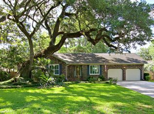 126 Ashley Hall Plantation Rd, Charleston, SC 29407