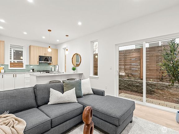 5th image of 3552 S Dawson Street