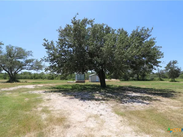 16452 Fm 2441, Goliad, TX 77963