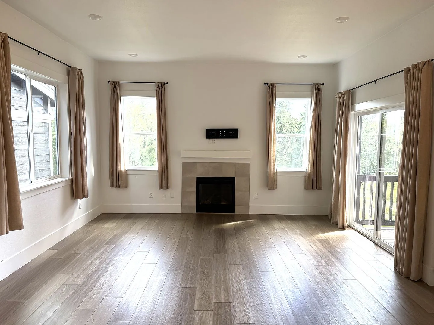 17820 SW Maiden Court ~ Gorgeous Tri-Level Home — Photo 2