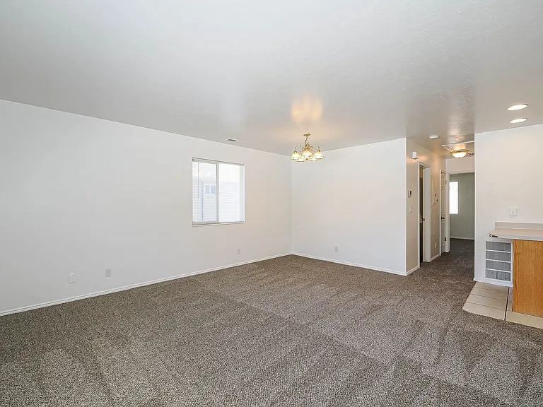 1445 S Monroe Blvd — Photo 14