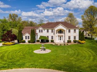 4680 Bunny Trl, Canfield, OH 44406