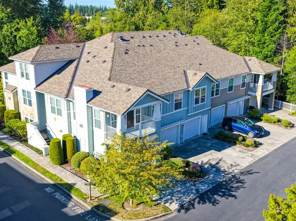 22675 NE Alder Crest Dr #204, Redmond, WA 98053