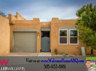 866 SE Cir NW, Albuquerque, NM 87104