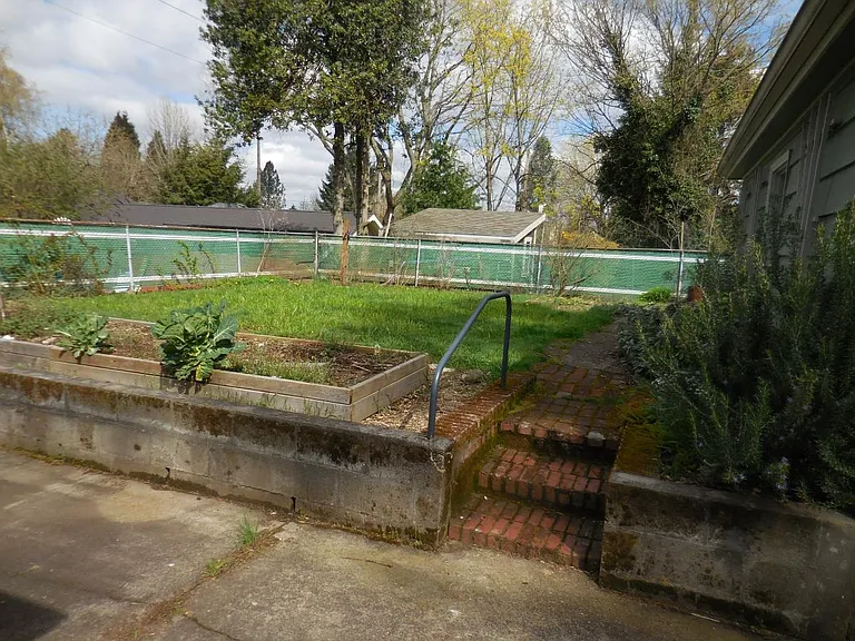 4121 SE Ellis St — Photo 16