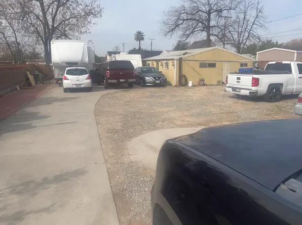 6856 Victoria Ave #Rv, Highland, CA 92346