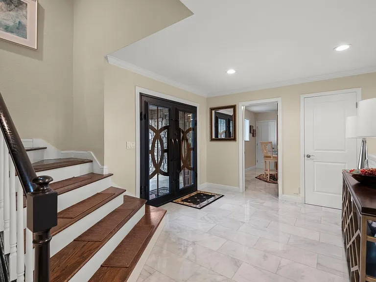 17925 Foster Rd — Photo 5