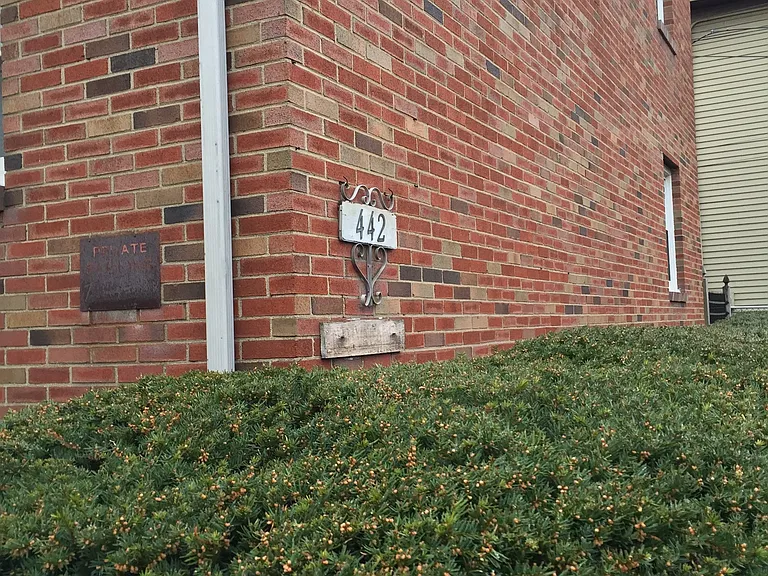 442-446 S Broad St — Photo 11