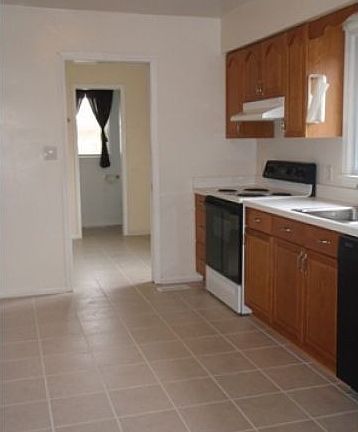 5th image of 2668 N Elizabeth Harbor Dr
