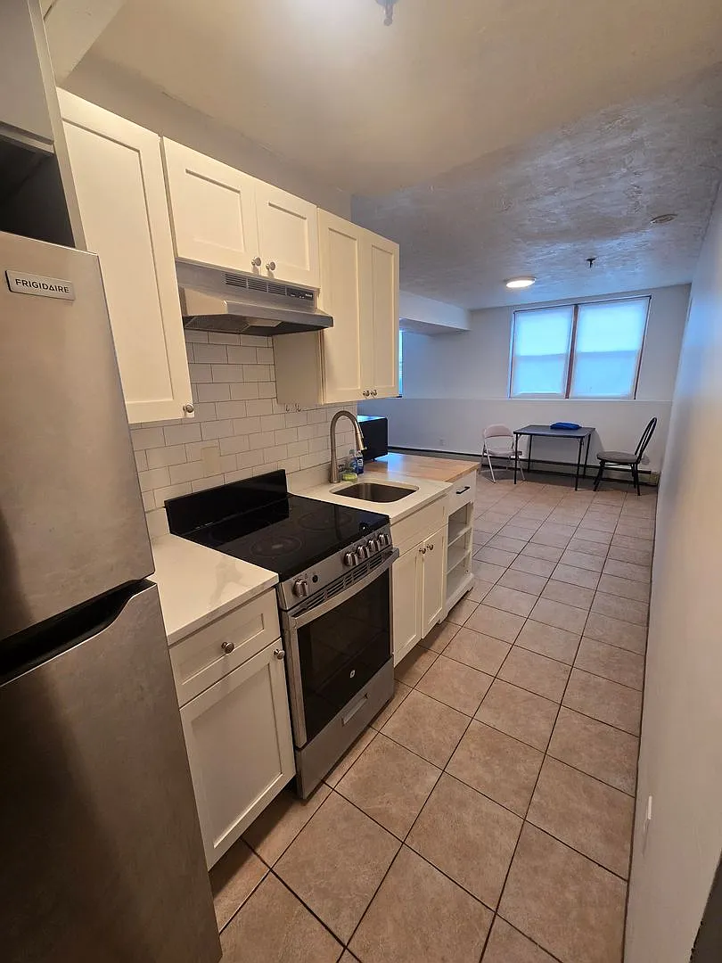 Allston 1-Bedroom with Included Utilities and Open Layout — Photo 2