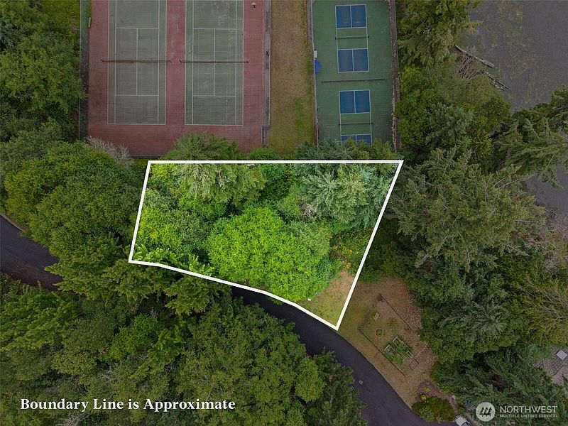 2nd image of 6 Kala Lagoon Court