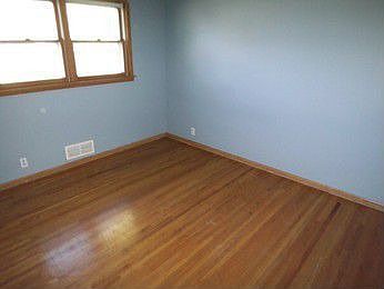 5th image of 101 E Douglas St