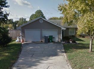 11101 Meadowcrest Ln, Charlotte, NC 28226