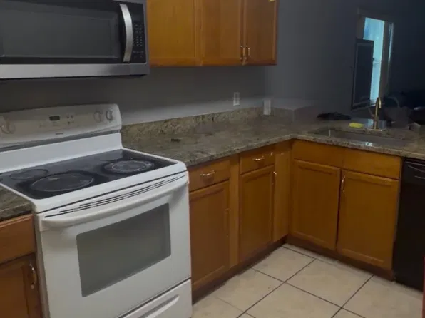 7725 40th St N APT 1, Pinellas Park, FL 33781