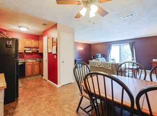 30 Thayer Pond Dr #5, Oxford, MA 01540