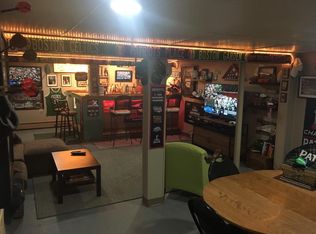 39 Standish Ave, North Providence, RI 02911