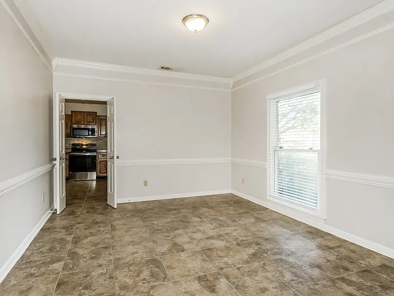 2279 Hickory Path Dr — Photo 6