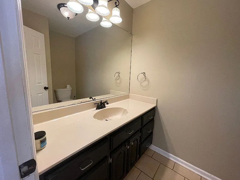 103 Rocky Dr — Photo 9