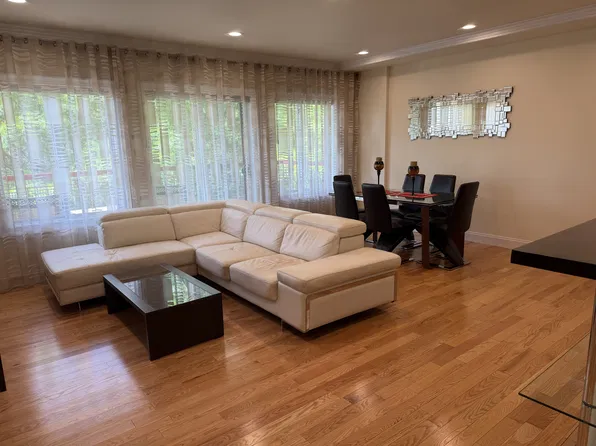 3165 Emmons Ave APT 2B, Brooklyn, NY 11235