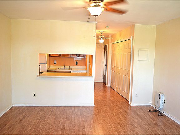 2nd image of 2 Elmwood Park Dr APT 326