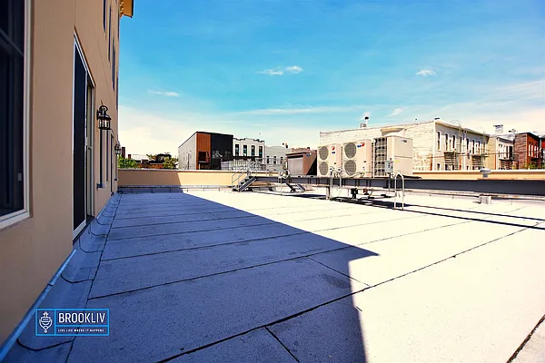 Rented by null | media 40