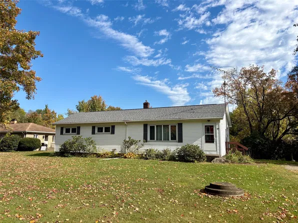 6821 Avonia Rd, Fairview, PA 16415