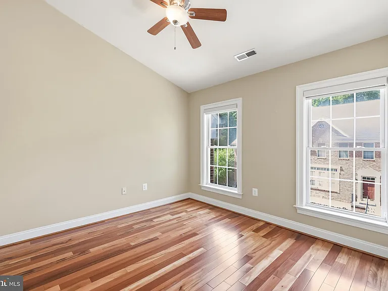 6403 Velliety Ln — Photo 46