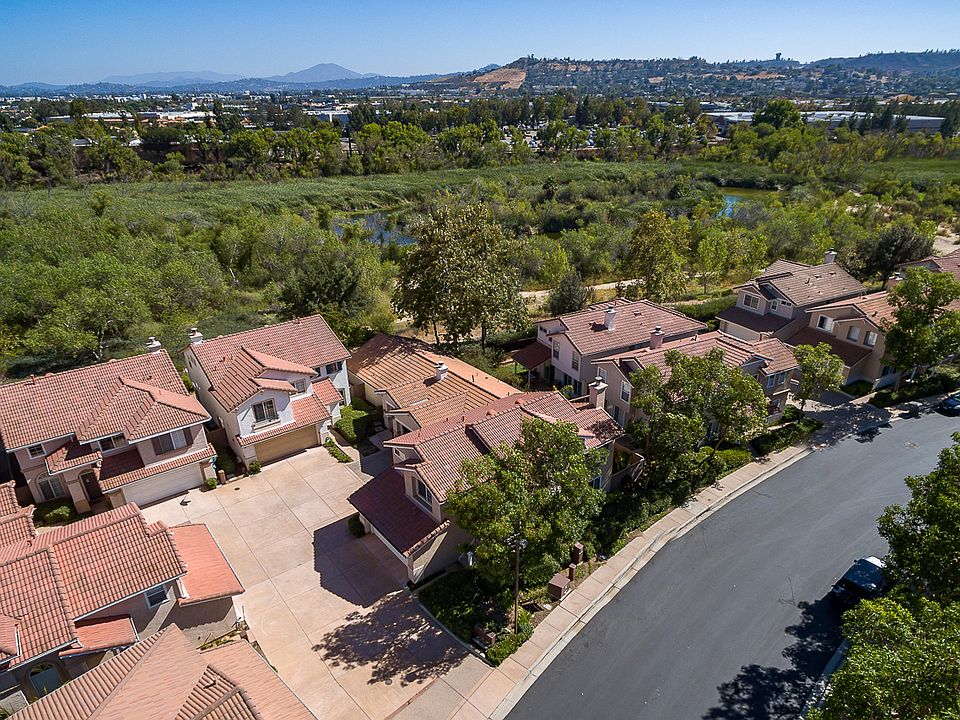 1st image of 133 River Rock Ct